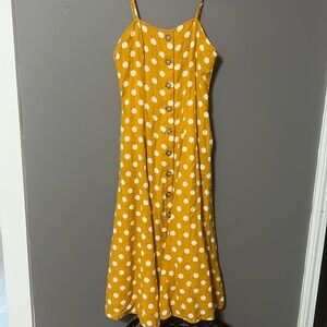 Rebellion size medium with pockets